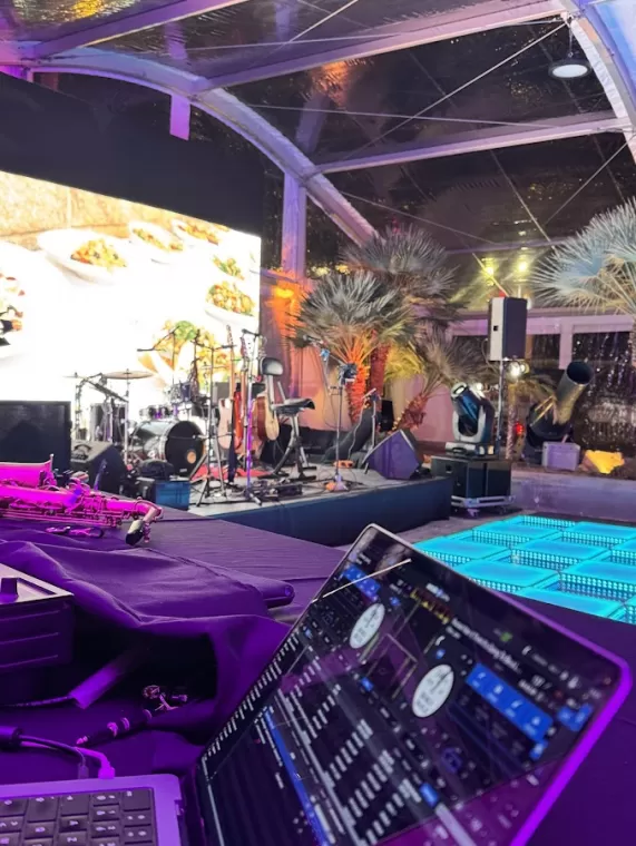 Prestataires DJ + groupe pour événement à Ajaccio